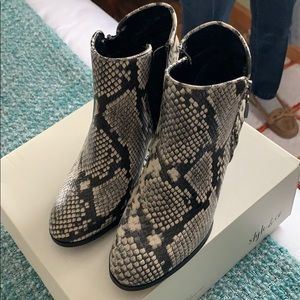Style & Co heeled boots, size 6